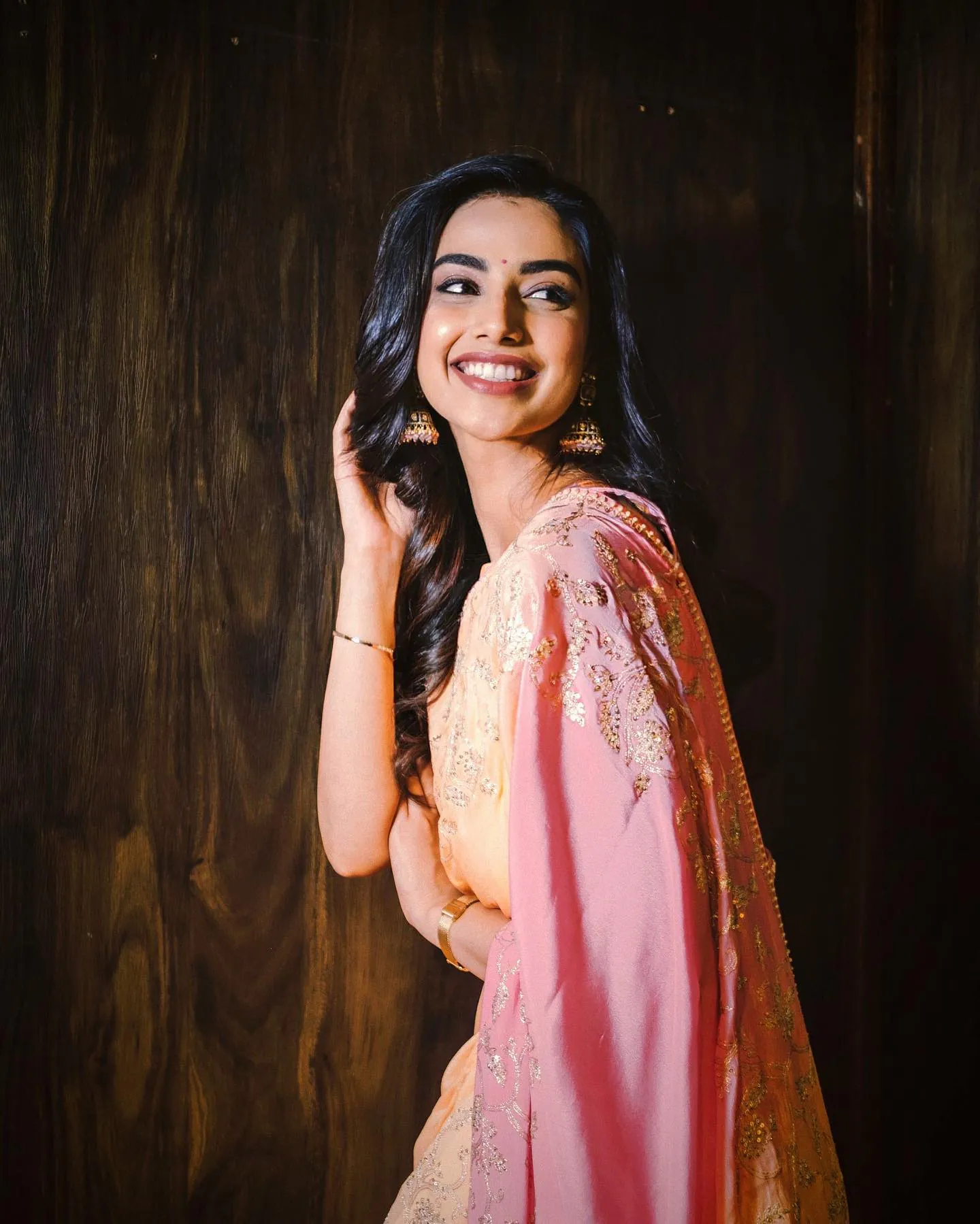 Meenaakshi Chaudhary - meenaakshi-chaudhary-34.webp
